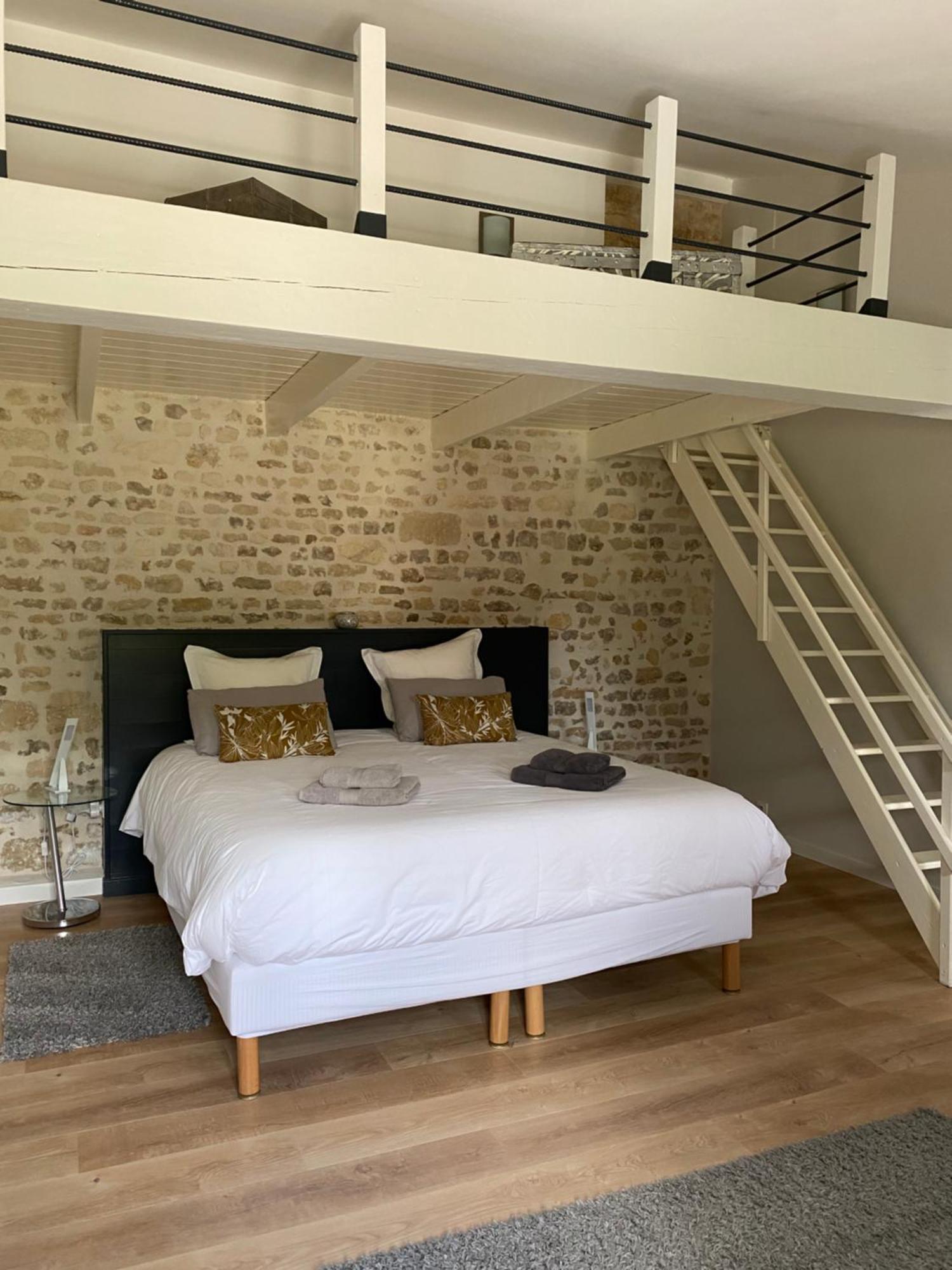 La Chaumeauniere Bed & Breakfast Aigrefeuille-d'Aunis ภายนอก รูปภาพ